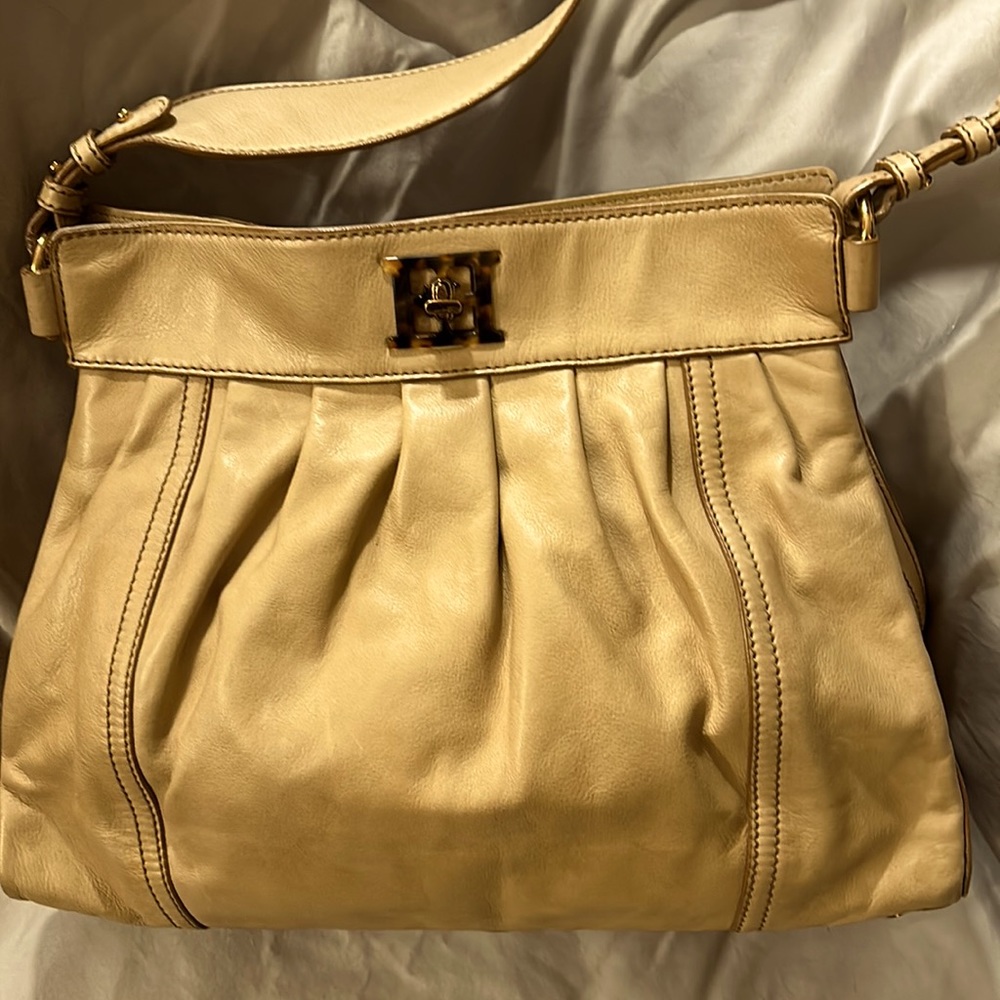 Escada cream color